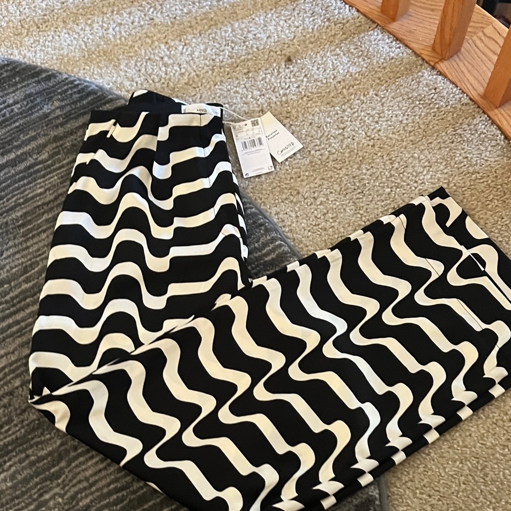 Mango Black and Cream/ Ecru tone Patterned Pants/ NWT